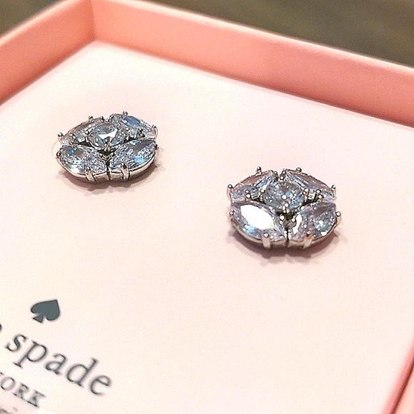 NEW Kate Spade Marquise Cluster Stud Earrings in Silver - Picture 8 of 8